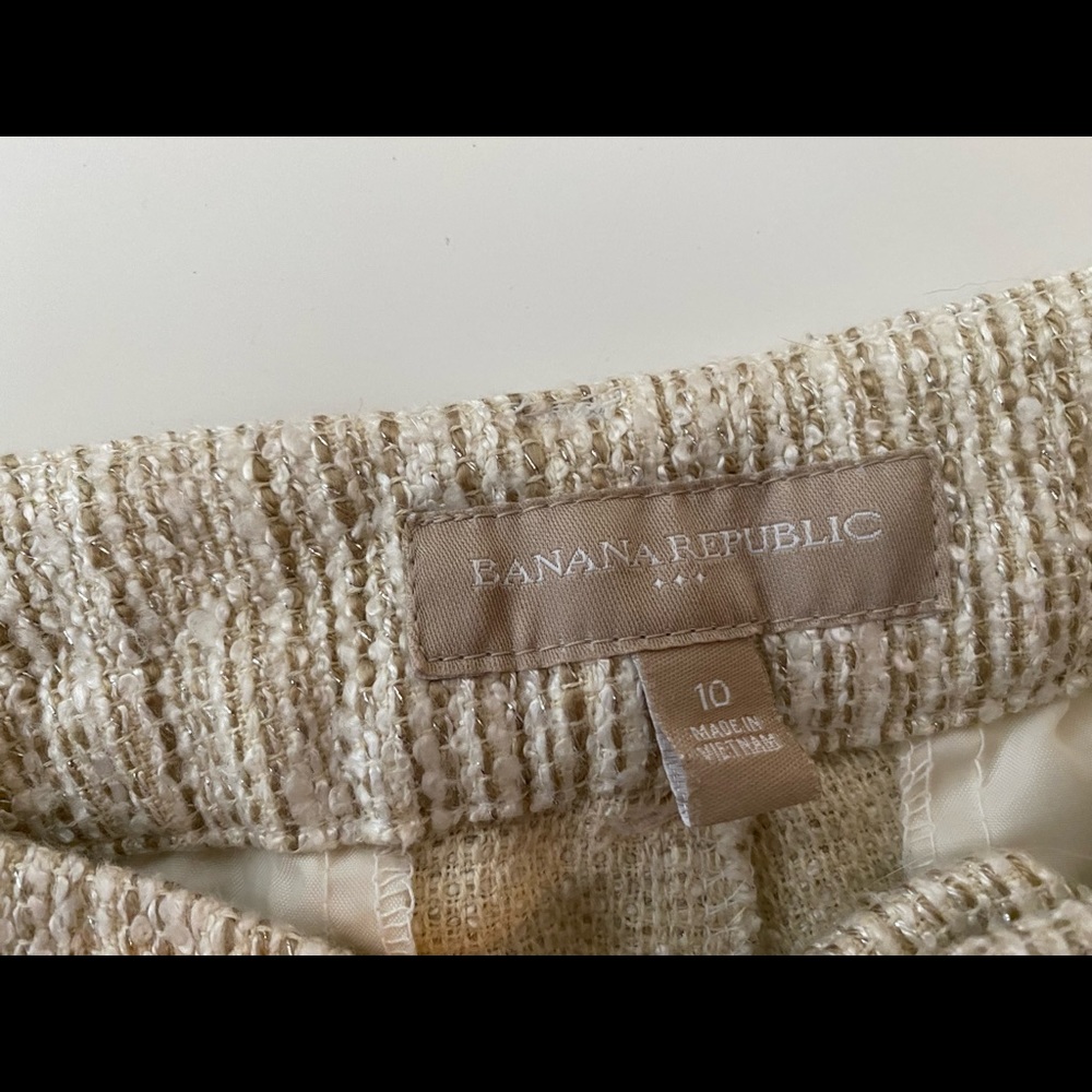 Banana Republic Shorts - Picture 3 of 6